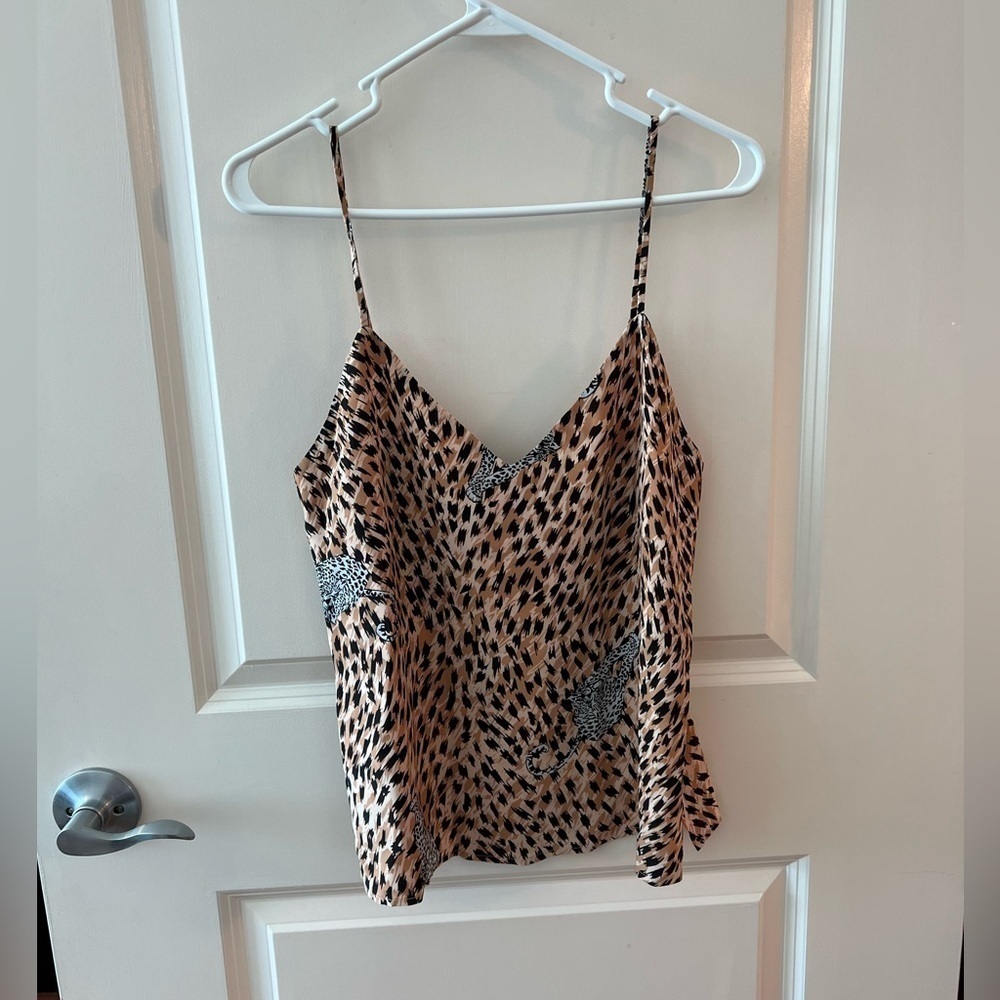 L'AGENCE Jane V Neck Cheetah Silk Camisole Animal Print Tank Top XS NwT - Picture 2 of 14